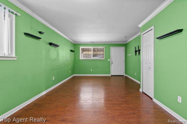 Builiding view eight for 24297 Dale, Eastpointe, MI. 48021