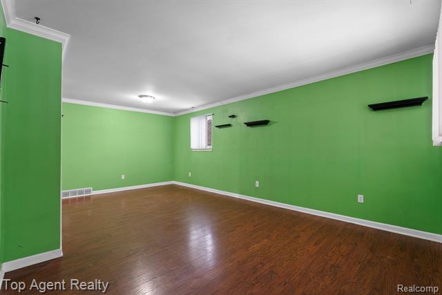 Builiding view six for 24297 Dale, Eastpointe, MI. 48021