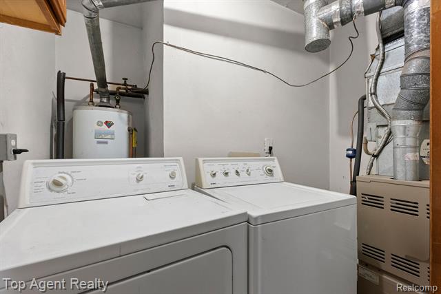 Builiding view twenty one for 24297 Dale, Eastpointe, MI. 48021