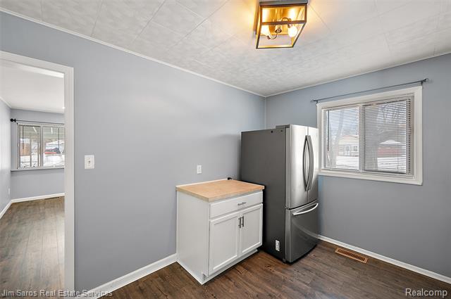 Builiding view eleven for 11216 Unity, Warren, MI. 48089