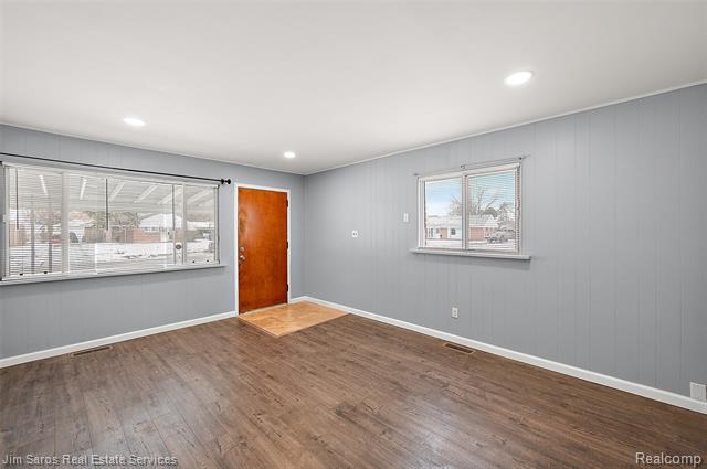 Builiding view seven for 11216 Unity, Warren, MI. 48089