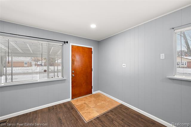 Builiding view six for 11216 Unity, Warren, MI. 48089