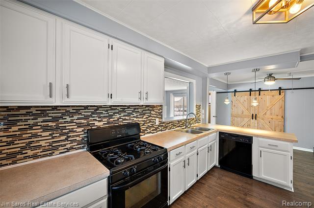 Builiding view thirteen for 11216 Unity, Warren, MI. 48089