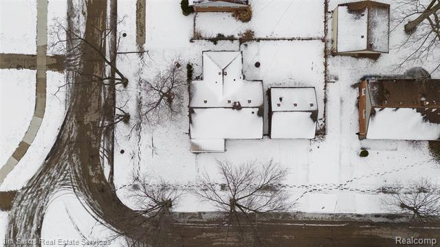 Builiding view two for 11216 Unity, Warren, MI. 48089