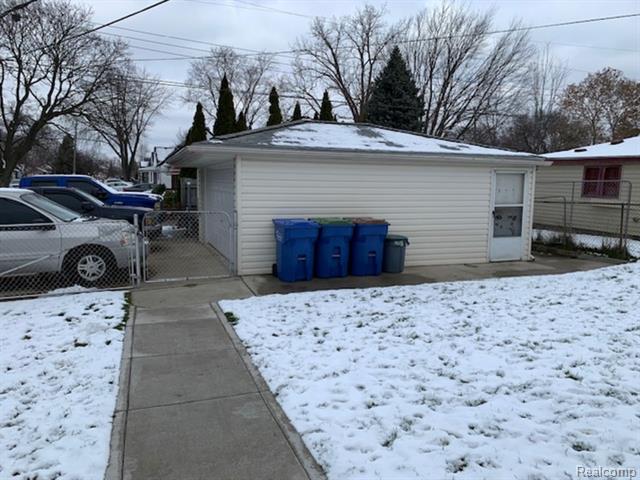 Builiding view five for 14405 Stephens, Warren, MI. 48089