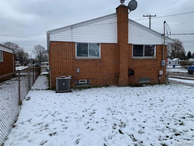 Builiding view four for 14405 Stephens, Warren, MI. 48089