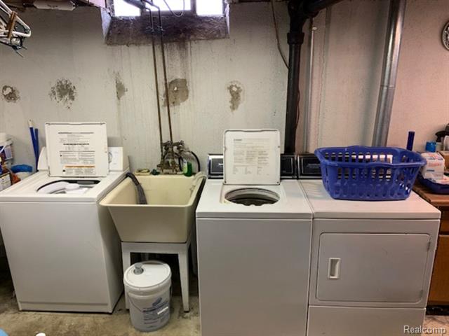 Builiding view twelve for 14405 Stephens, Warren, MI. 48089