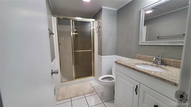 Builiding view twelve for 16086 Bell, Eastpointe, MI. 48021