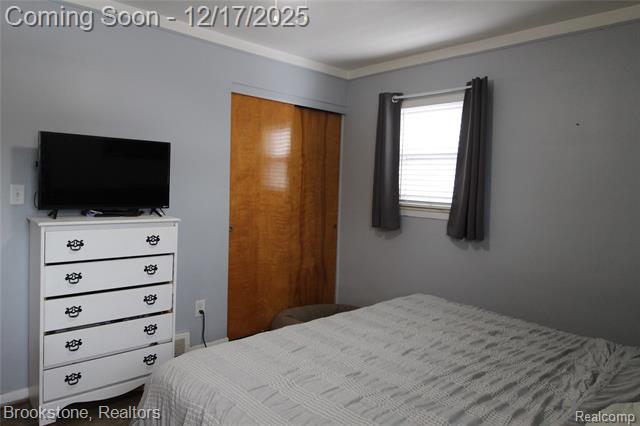 Builiding view fourteen for 24524 Johnston, Eastpointe, MI. 48021