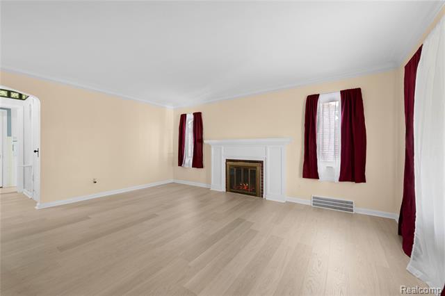 Builiding view five for 8060 Edward, Center Line, MI. 48015