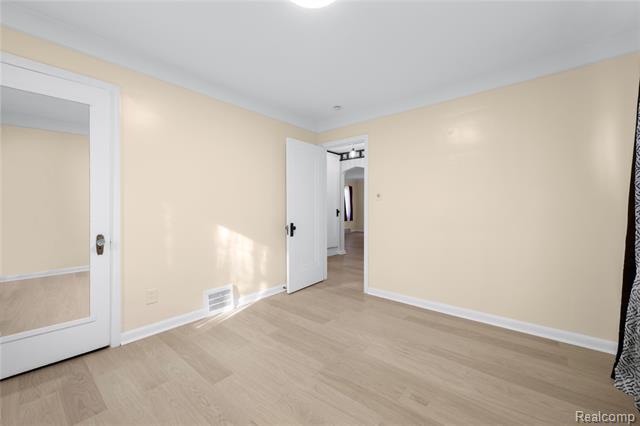 Builiding view nine for 8060 Edward, Center Line, MI. 48015