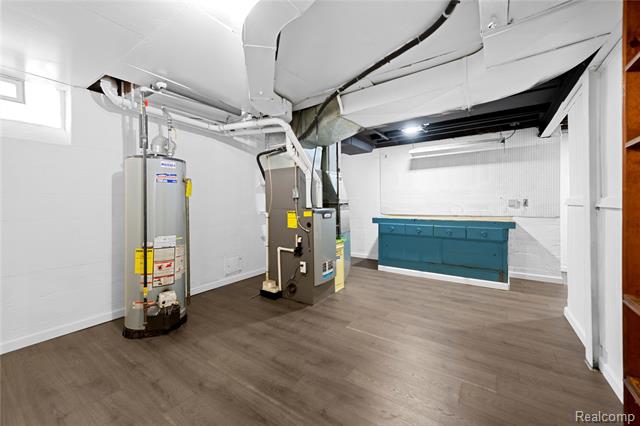 Builiding view twenty four for 8060 Edward, Center Line, MI. 48015