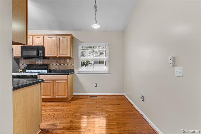 Builiding view five for 22107 Fresard, Saint Clair Shores, MI. 48080