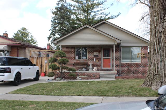 front view for 21765 Downing, Saint Clair Shores, Mi. 48080
