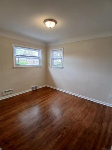 Builiding view thirty for 24675 Ridgecroft, Eastpointe, MI. 48021