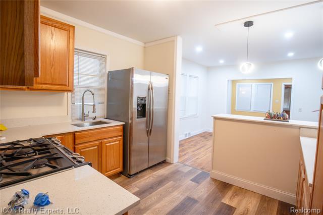 Builiding view eight for 6838 Braun, Center Line, MI. 48015