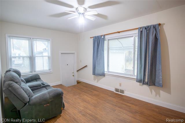 Builiding view eleven for 6838 Braun, Center Line, MI. 48015