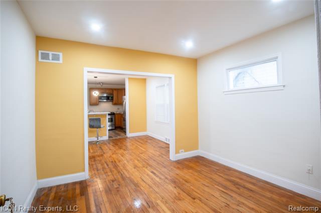 Builiding view seven for 6838 Braun, Center Line, MI. 48015