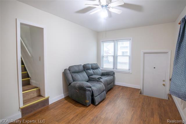 Builiding view ten for 6838 Braun, Center Line, MI. 48015