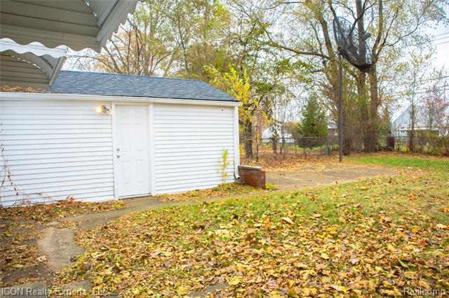 Builiding view three for 6838 Braun, Center Line, MI. 48015