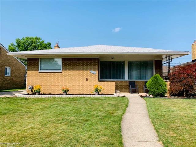 front view for 24821 Culver, Saint Clair Shores, Mi. 48080