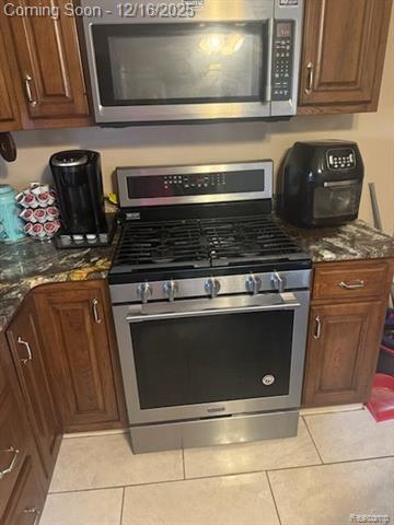 Builiding view nine for 24816 Cushing, Eastpointe, MI. 48021