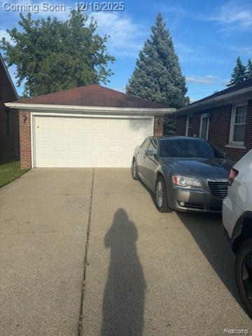 Builiding view three for 24816 Cushing, Eastpointe, MI. 48021