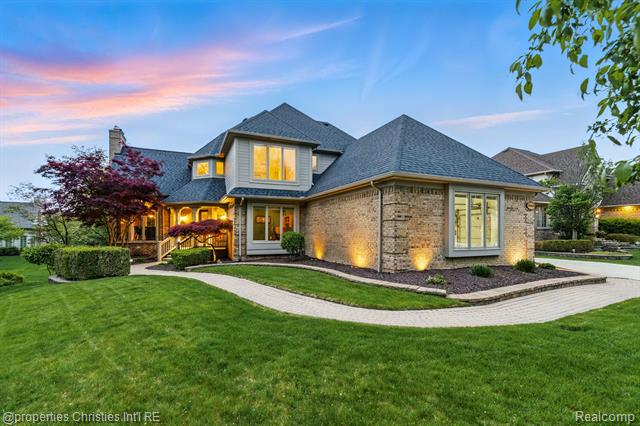 front view for 21005 Dundee Dr, Novi, Mi. 48375