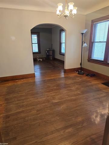 Builiding view eight for 8071 Harding, Center Line, MI. 48015