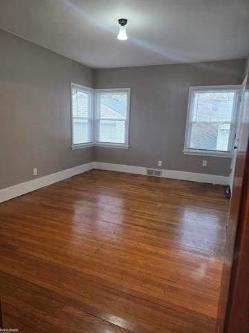 Builiding view fourteen for 8071 Harding, Center Line, MI. 48015