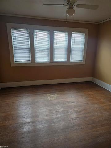 Builiding view nineteen for 8071 Harding, Center Line, MI. 48015