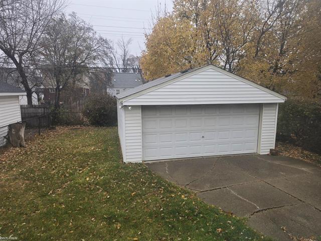 Builiding view three for 8071 Harding, Center Line, MI. 48015