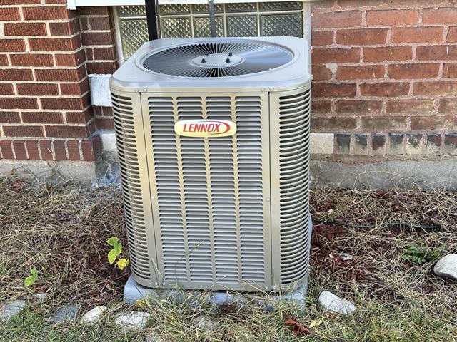 Builiding view thirty three for 7250 Voerner, Center Line, MI. 48015