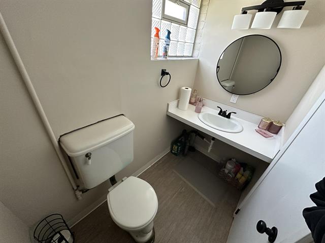 Builiding view twenty for 7250 Voerner, Center Line, MI. 48015