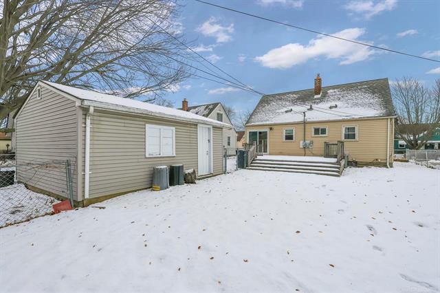 Builiding view twenty five for 25183 Cole, Roseville, MI. 48066