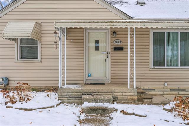 Builiding view two for 25183 Cole, Roseville, MI. 48066