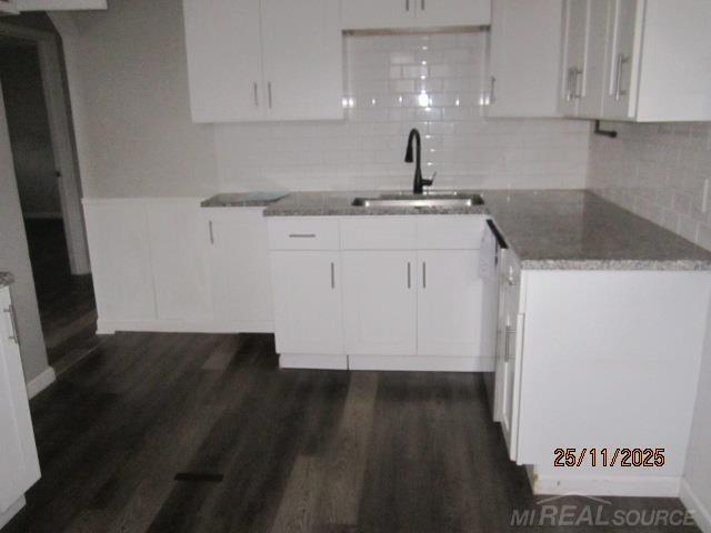 Builiding view six for 25123 Mackinac, Roseville, MI. 48066