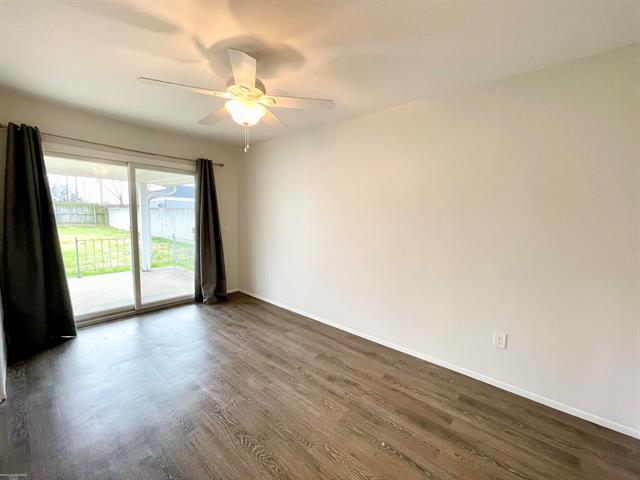 Builiding view eleven for 21520 Maple, Saint Clair Shores, MI. 48081