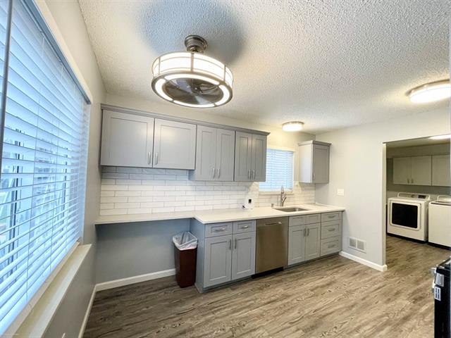 Builiding view five for 21520 Maple, Saint Clair Shores, MI. 48081