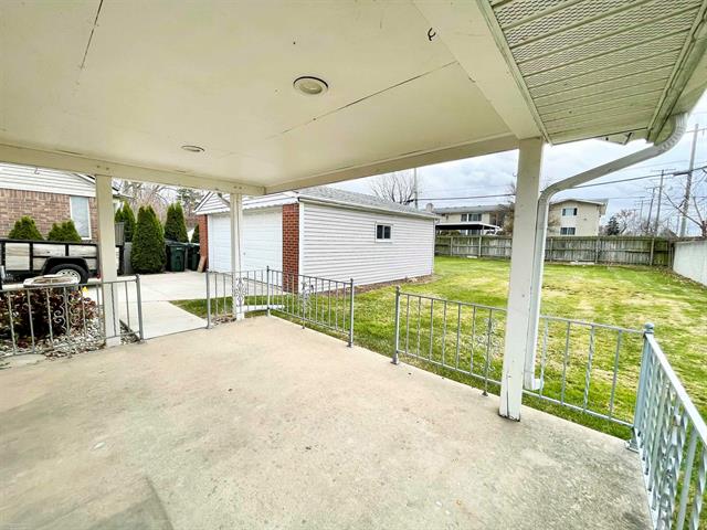 Builiding view fourteen for 21520 Maple, Saint Clair Shores, MI. 48081