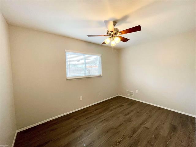 Builiding view twelve for 21520 Maple, Saint Clair Shores, MI. 48081