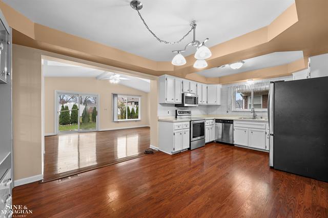 Builiding view five for 22201 Benjamin, Saint Clair Shores, MI. 48081