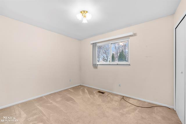 Builiding view sixteen for 22201 Benjamin, Saint Clair Shores, MI. 48081