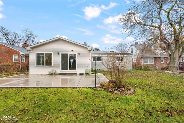 Builiding view twenty six for 22201 Benjamin, Saint Clair Shores, MI. 48081