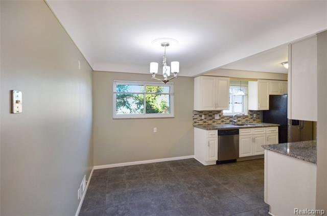 Builiding view eleven for 8565 Dale, Center Line, MI. 48015