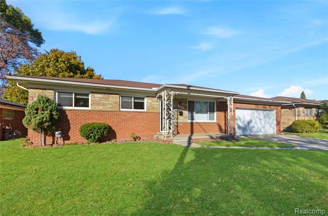 Builiding view one for 8565 Dale, Center Line, MI. 48015