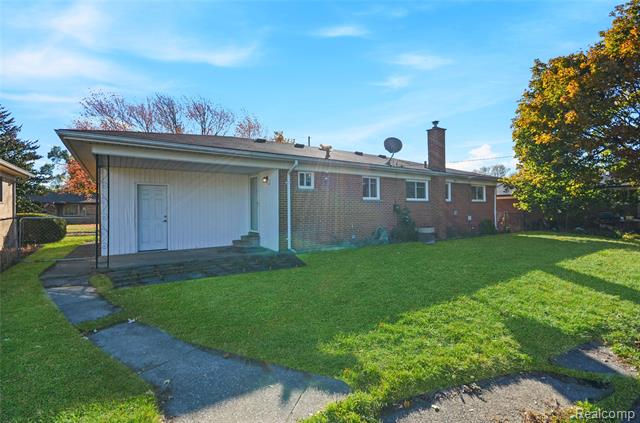 Builiding view thirty two for 8565 Dale, Center Line, MI. 48015