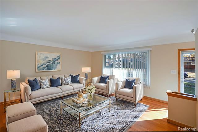 Builiding view three for 8565 Dale, Center Line, MI. 48015