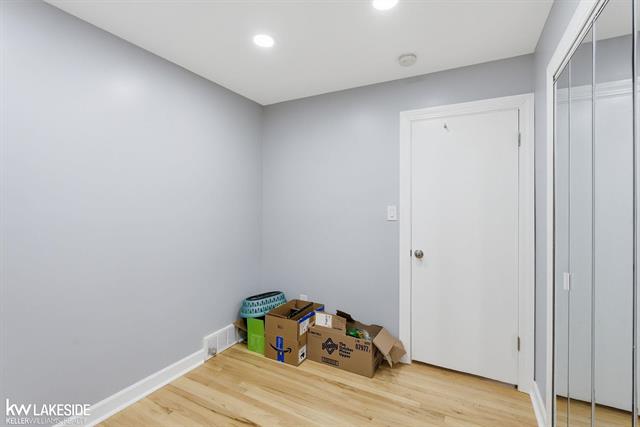 Builiding view twenty for 8385 Helen, Center Line, MI. 48015