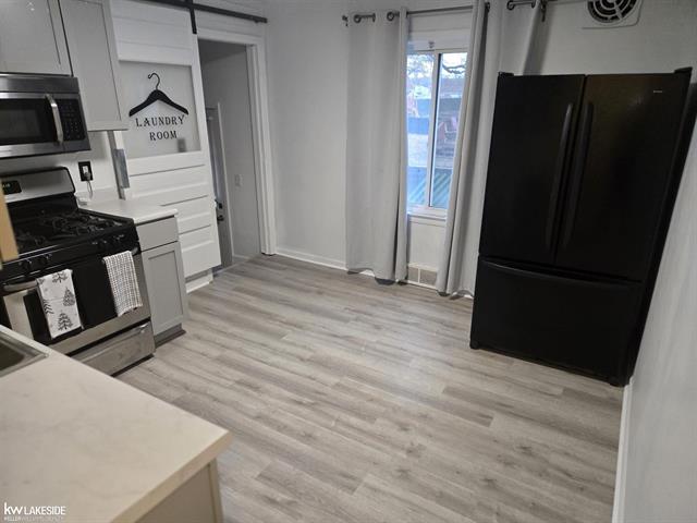 Builiding view five for 7337 Dale, Center Line, MI. 48015